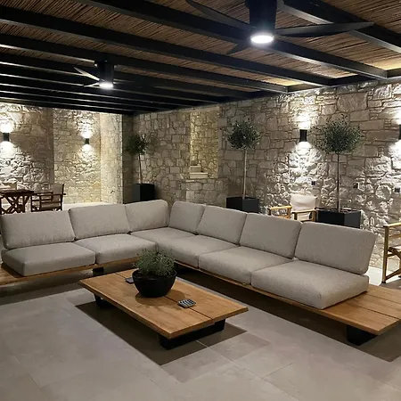 Hillside Villa *