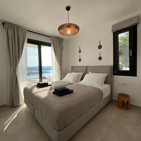 Villa Hillside